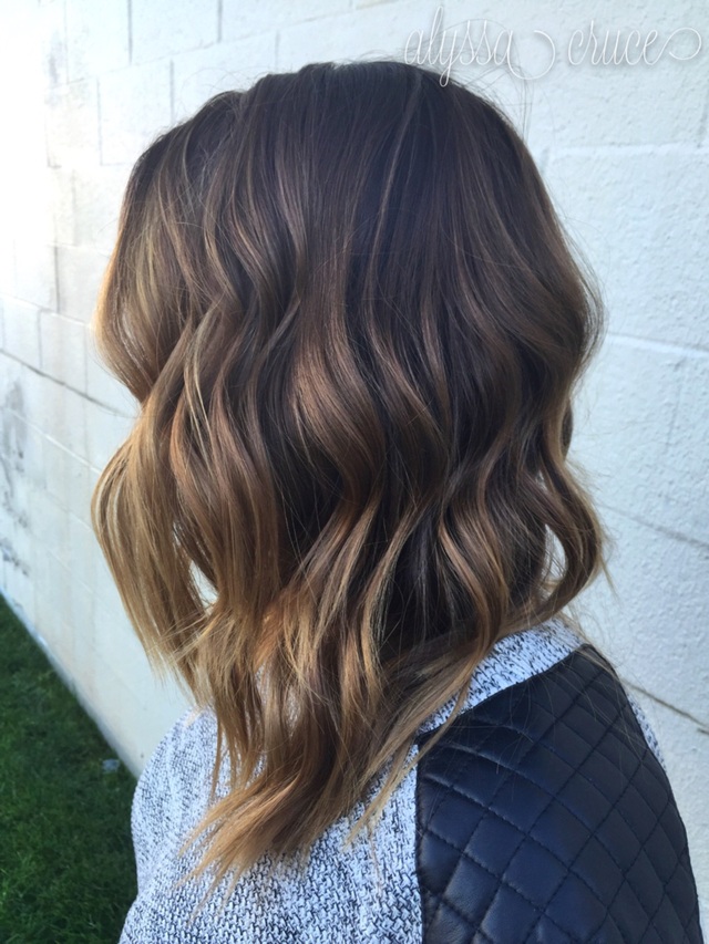 Courtney // waves