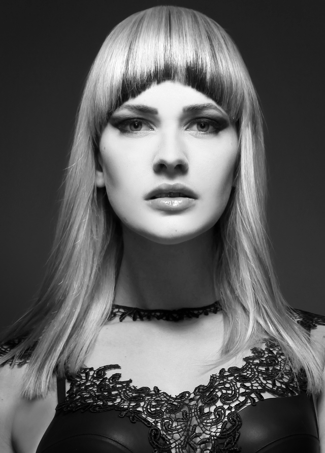 Hair: Nicole Pede
Makeup: Jessica Benner 
Photography: Paula Tizzard 