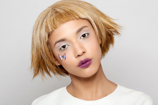 Moth 
#textured bob
Hair • Makeup • styling Jacqui Davis 
#jacquidavishairstylistandmakeupartist #jacquidavishair @jacquidavishair 
Photog • Rodney Young
#rdystudios @rdystudios
Model • Bre Jaggers
@bbjaggers