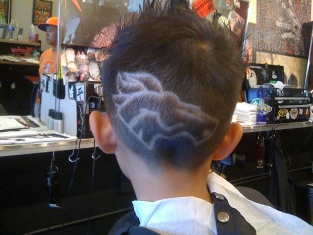Designs by facebook.com/barberhoavu