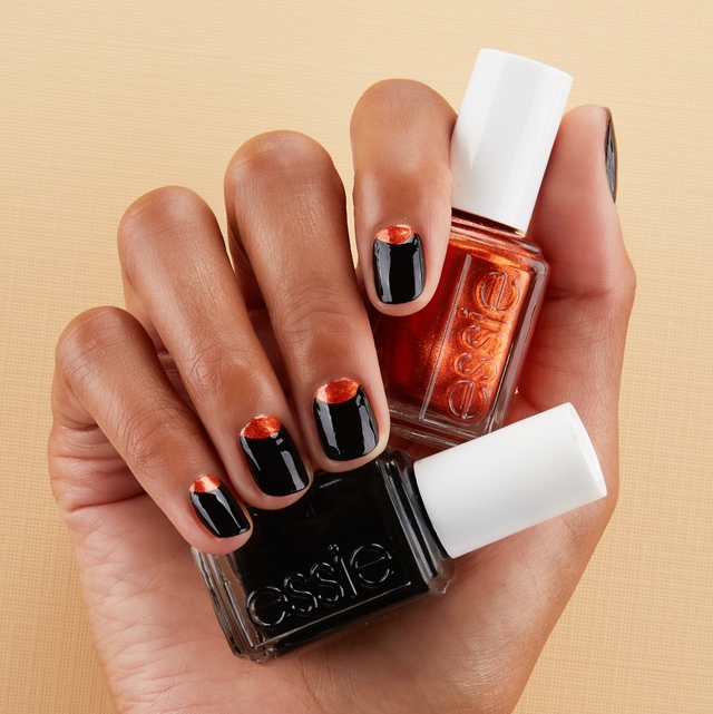 Re sized 88815de1c3d03ae9a19f halloween half moon nail art