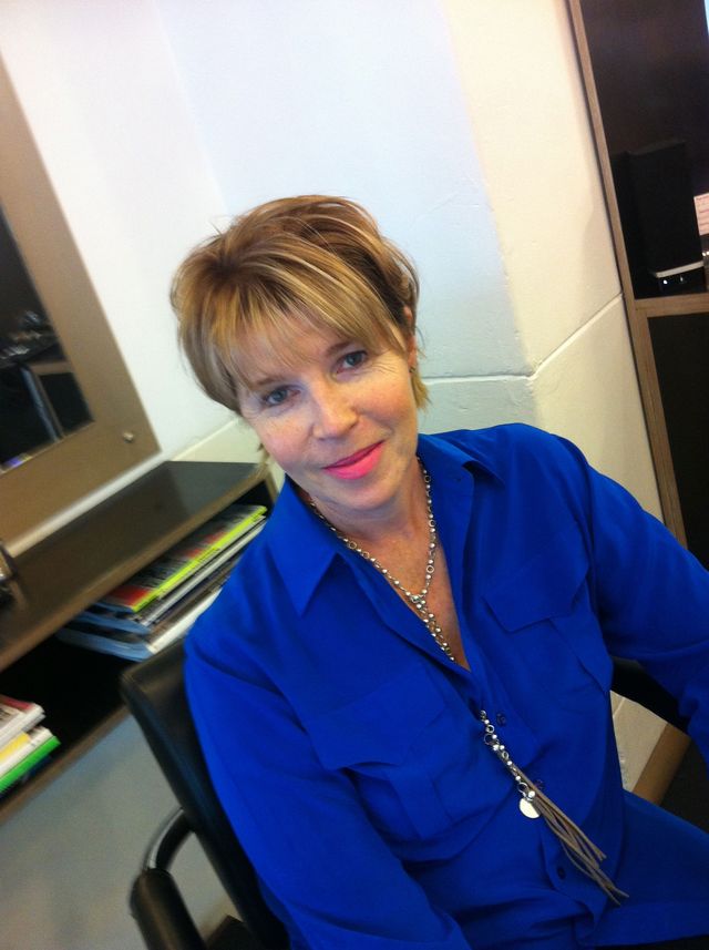 Super Deluxe Hair - styling