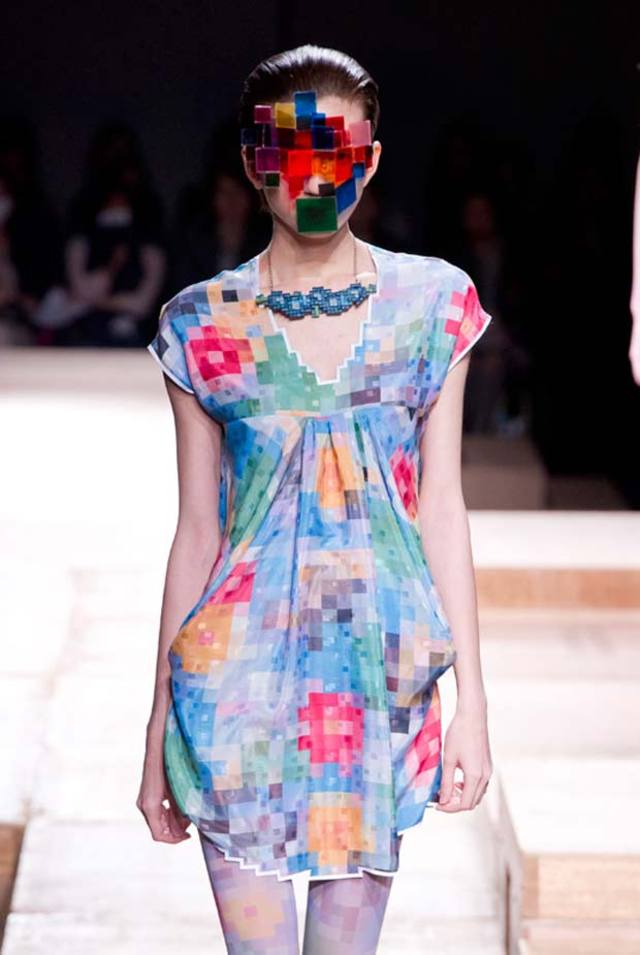 8bitfashion-1-thumb-620x925-31569