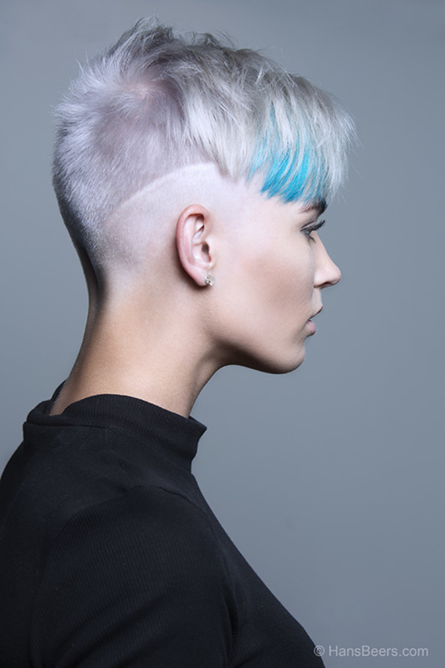 maartje, backstage, before shooting new collection