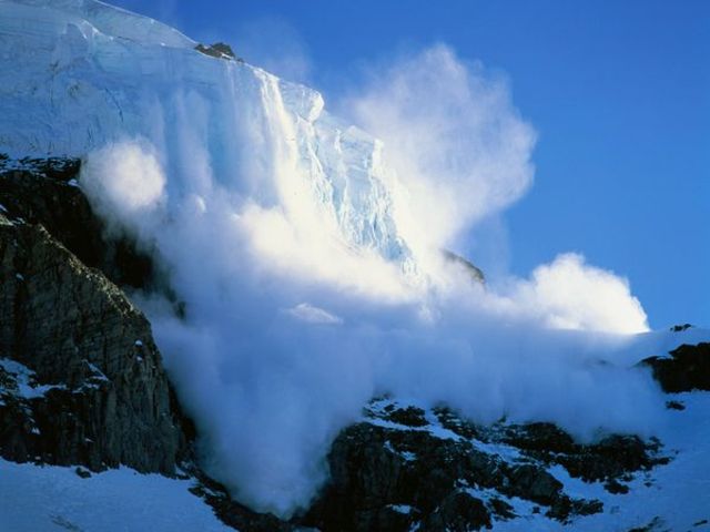 mt-rainier-avalanche_301_600x450
