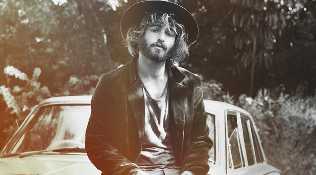 angus-stone_normal