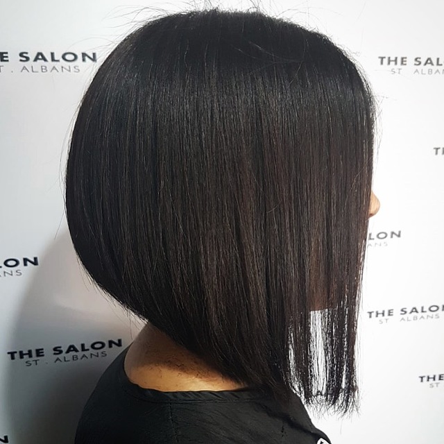 serious business with this first class geometric trim