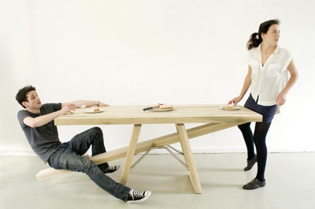 courtesy-table_2