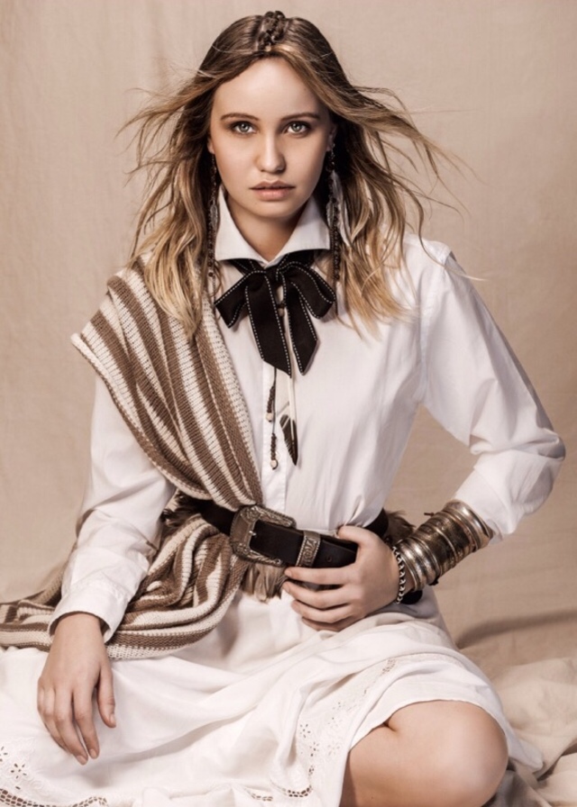 RAW
Shot by Nick Dale
Makeup by Tess Wilks
Styling by Vinn Ruatoe and Kylie Andrew