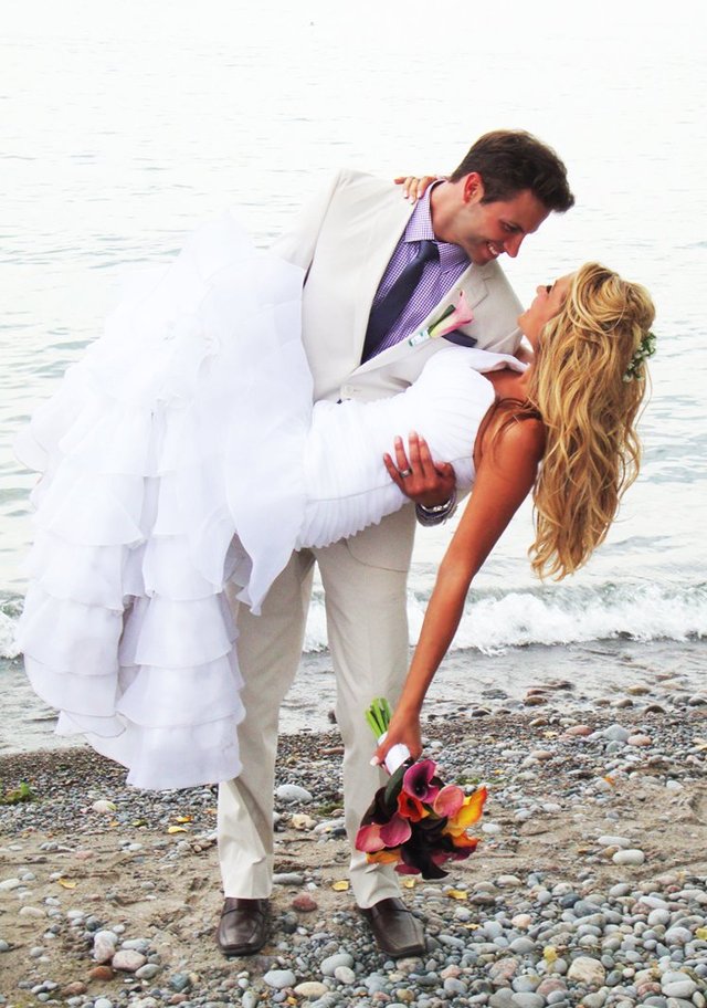 You may kiss the bride.