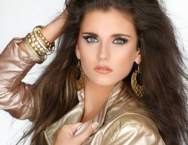 Model Morgan Bacon Miss Teen South Carolina