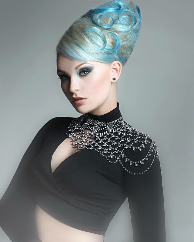 Hair: Dustin Chad Schumann
Photography: Paula Tizzard 
MUA: Janet Entwistle 