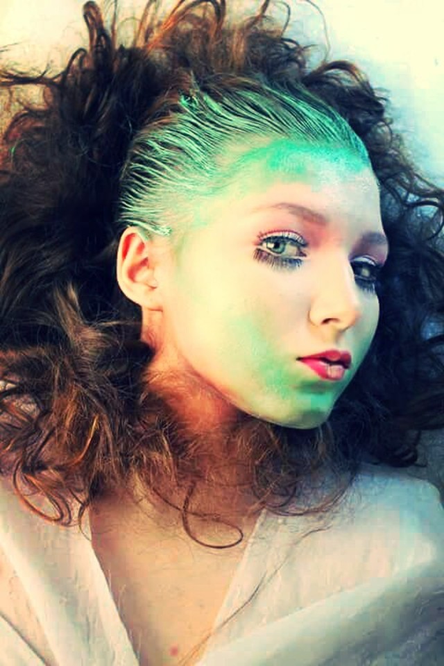 hair by Jeffrey Steele, makeup by Jessica Starcher