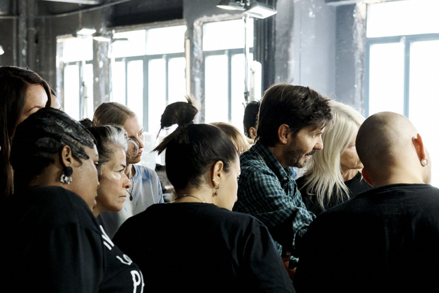 Re sized 9afe43a510192334d4d7 redken versace 062