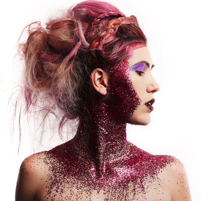 Hair: BrynneDubinHair 
Make-up: BrynneDubinHair 
Photo: Shane Baker Studios
Model: Naomi