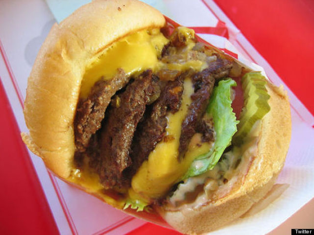 o-INNOUTBURGER-570