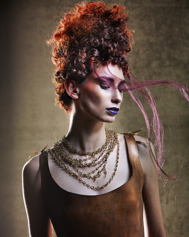 Texture Lisa Vann
Makeup Alicia Canon
Photo James Cheng 