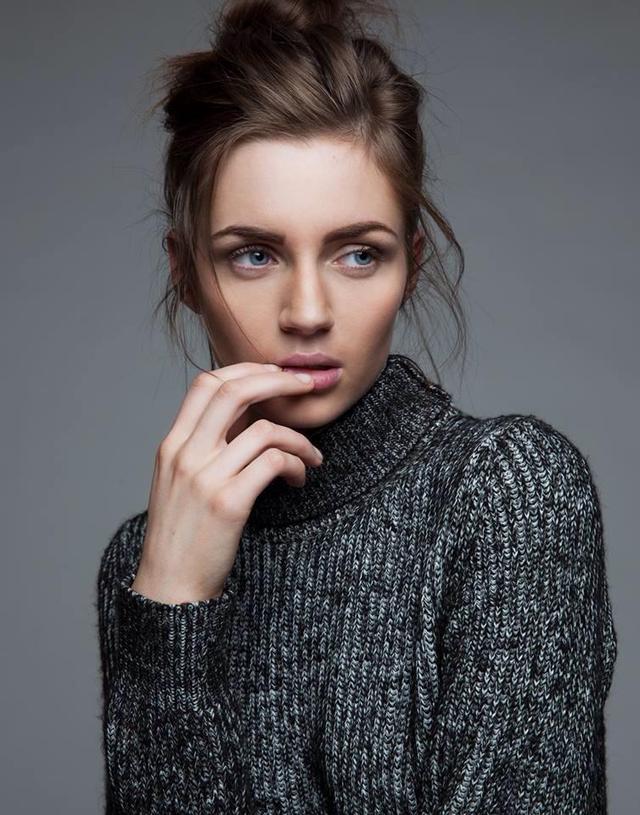 Grant Mills Photography- messy updo