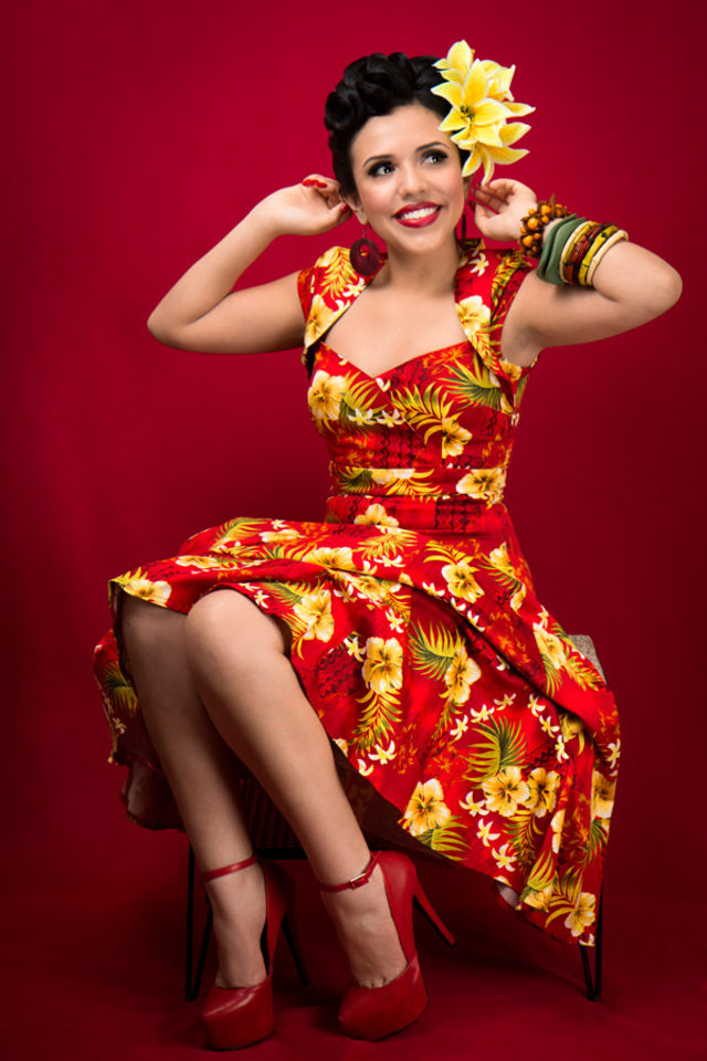 Tropical Pin Up