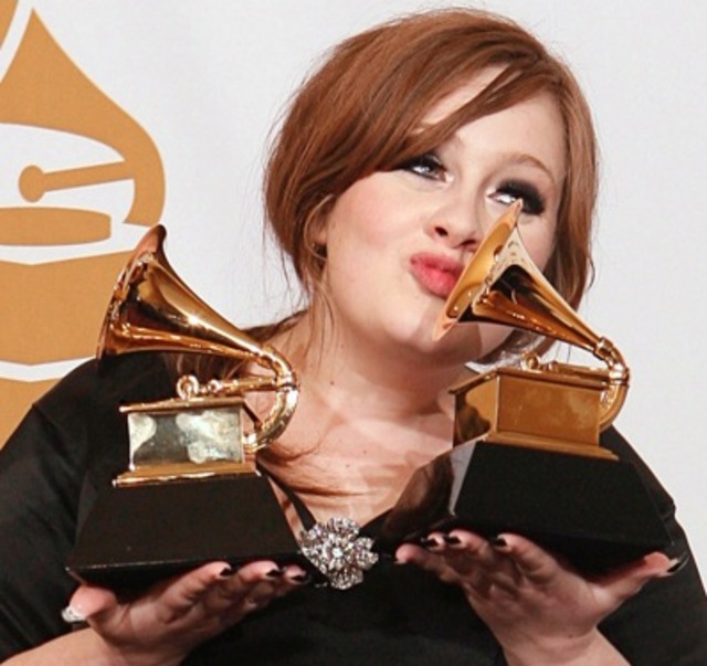 Adele bangstyle