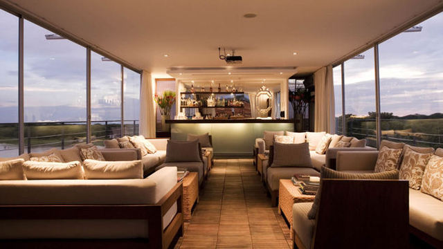 Aqua-Expeditions-MV-Aria-lounge