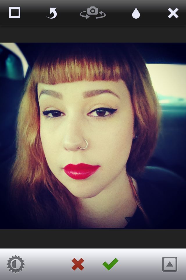 Bettie bangs