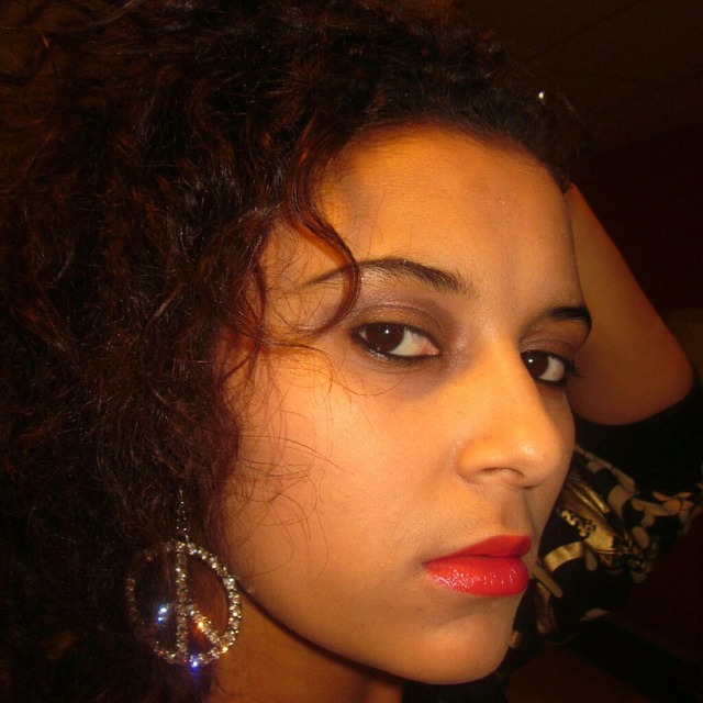 Blak curly hair