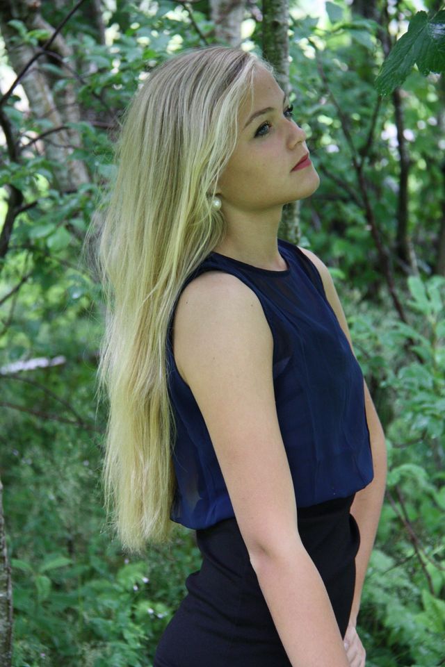 Blond