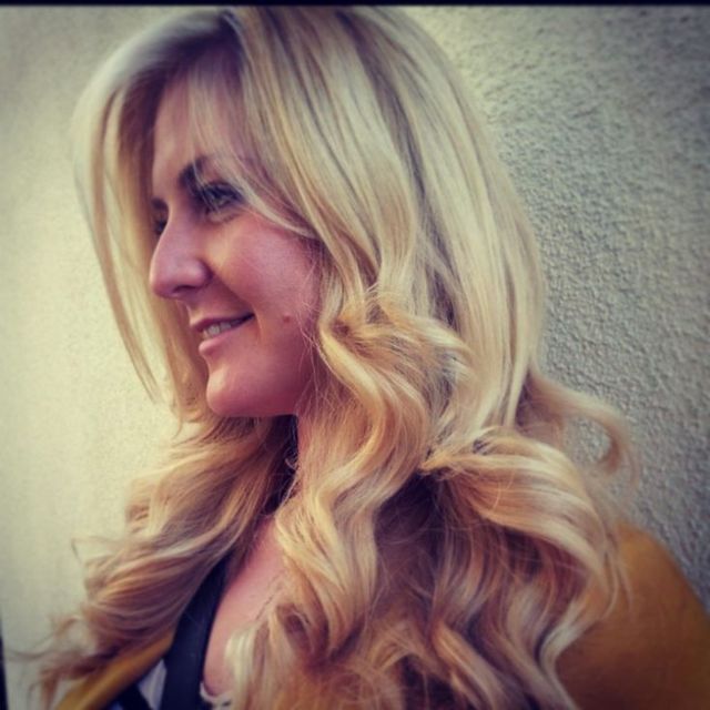 Blonde Bombshell 