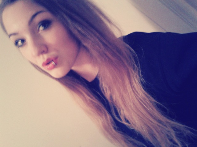 Blonde dipdye