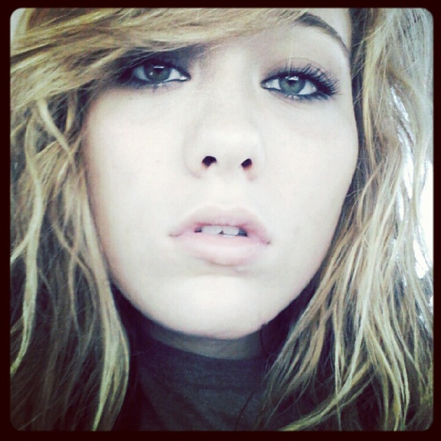 Blonde moosed hair