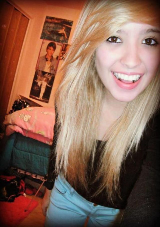 Blonde/Trimmed Bangs 