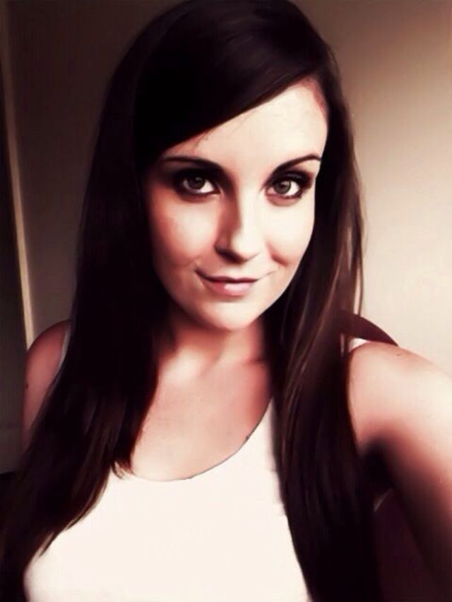 Brunette/Straight