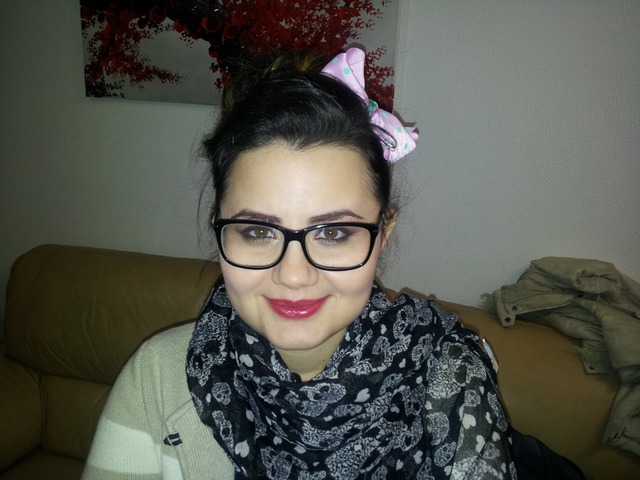 Bun with bow