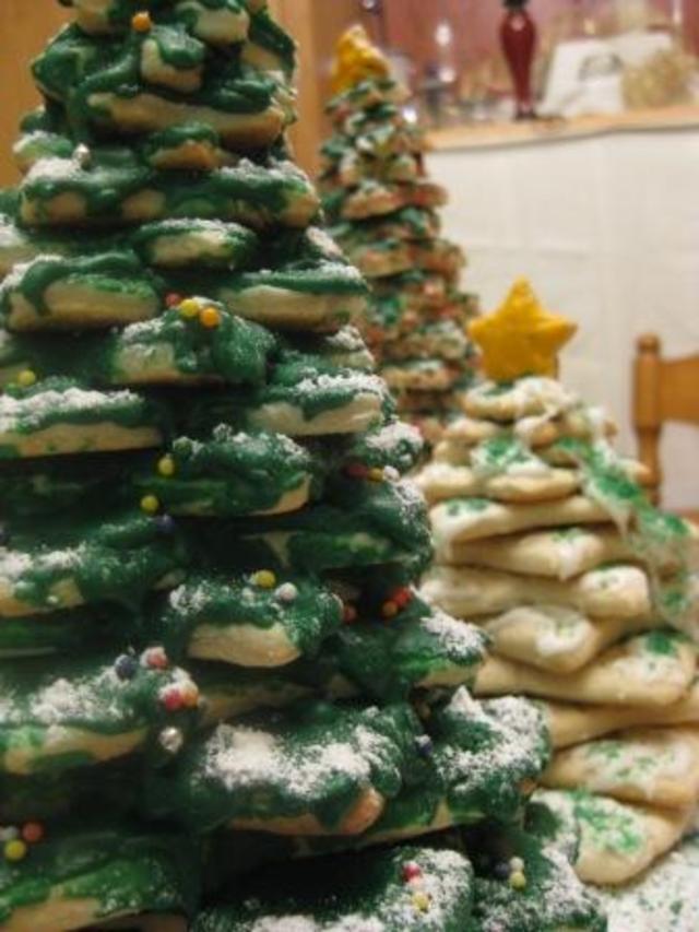 Cookie_Christmas_Trees_8_2008_compressed