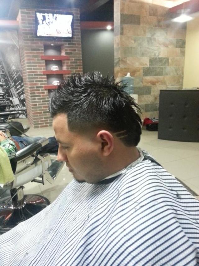 Cortes en Cuts Barber Shop