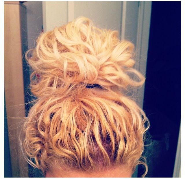 Curly Bun 
