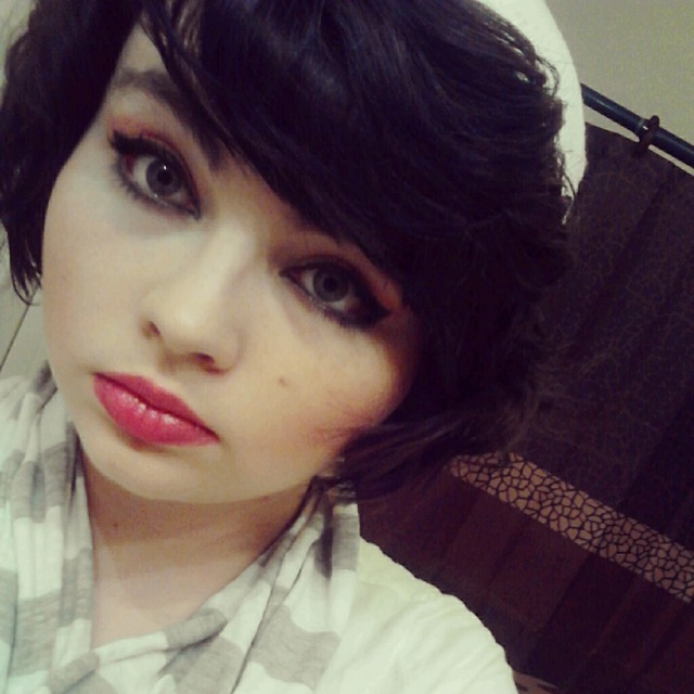 Curly short