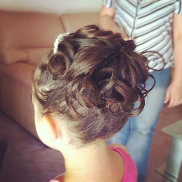 Flower Girls hair