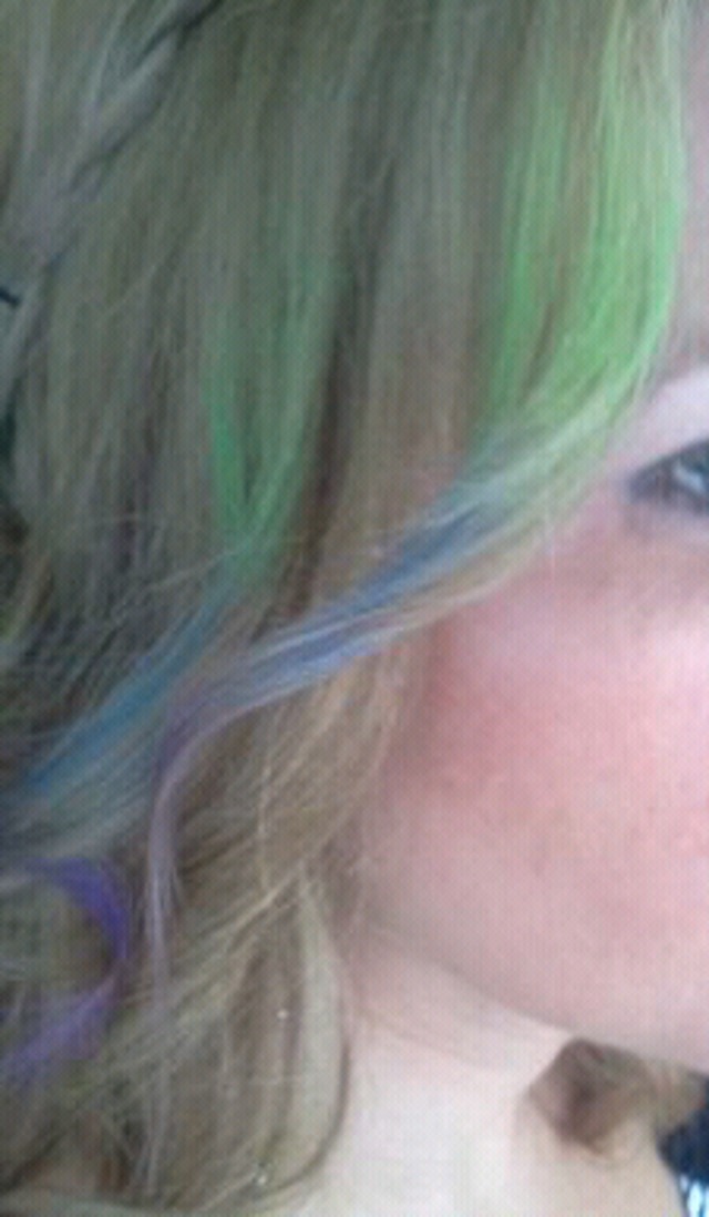 Hair Chalking
