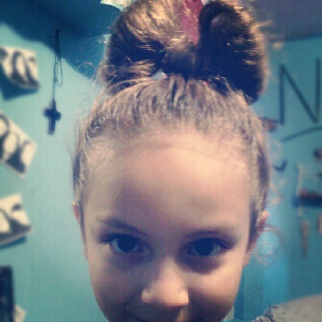Hair bow