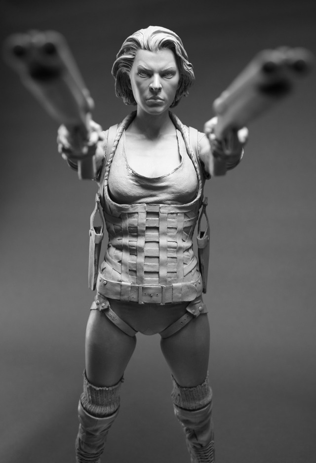 Milla Jovovich detail