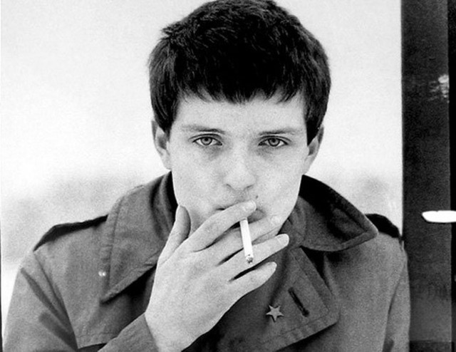 Ian_Curtis_Joy_Division_4171690_big