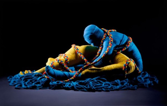 Lana-Sutra-by-Erik-Ravelo-for-Benetton-10-600x381