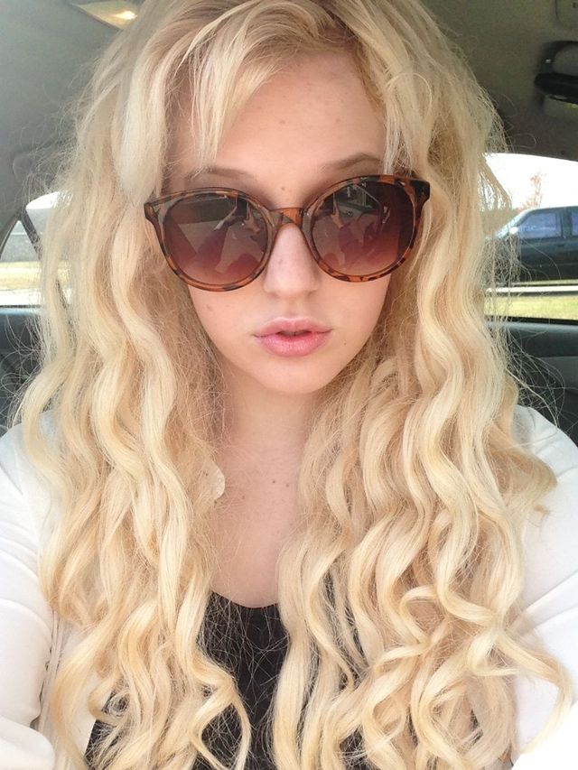 Long,Blonde,Curly