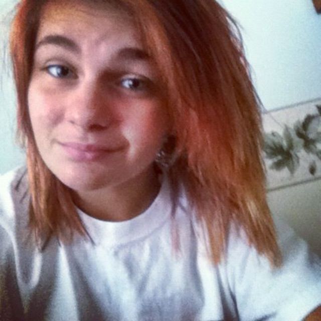 Medium hair style 