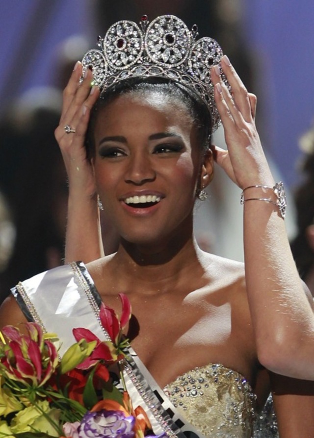 Miss Angola Bangstyle
