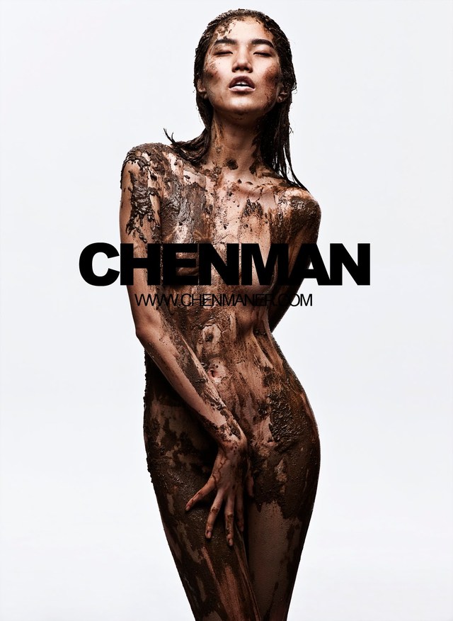 Models+by+Chen+Man+Zhang+Jing+(Love+Earth+-+Elle+China+June+2010)