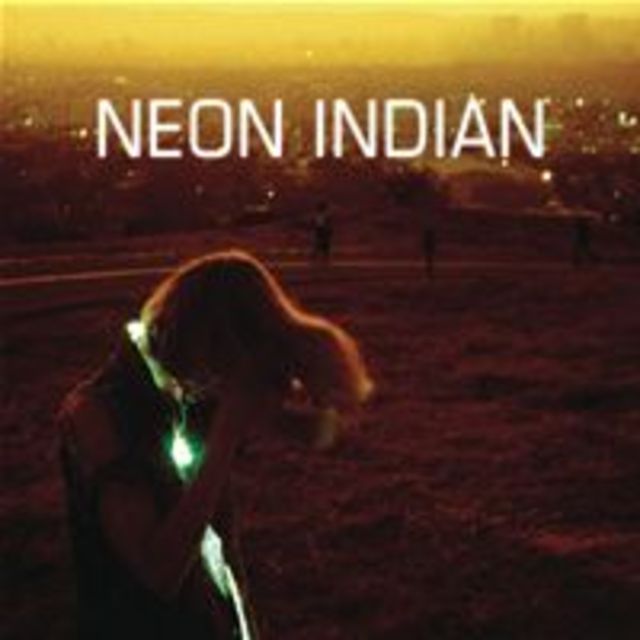 Neon_Indian-Era_Extrana_2