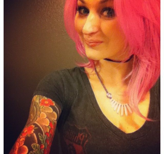 PINK 